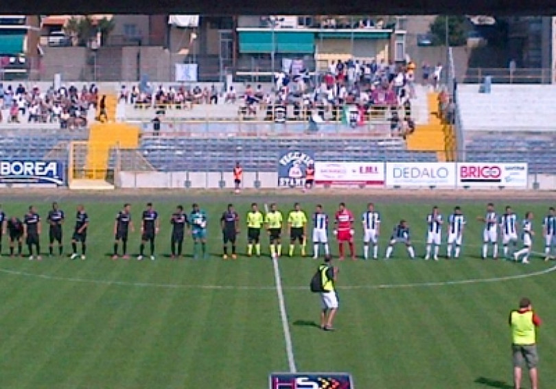 I sapori di Sardegna sono amari: Savona-Casale 5-2, i neri in nove s'arrendono nel secondo tempo