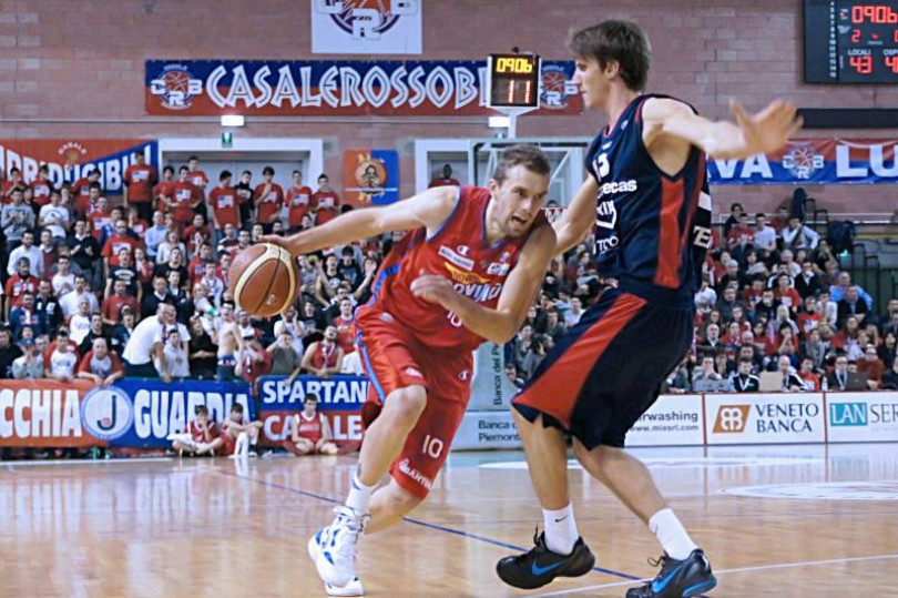 Basket serie A: Teramo vince in volata al PalaFerraris (60-62). Adesso la Novipiù è da sola all'ultimo posto