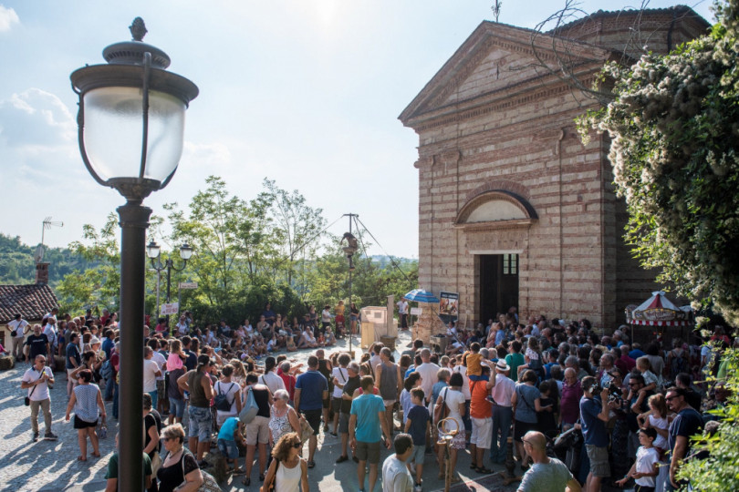 Spettacoli, musica, burattini: a Viarigi c’è “SaltInPiazza”