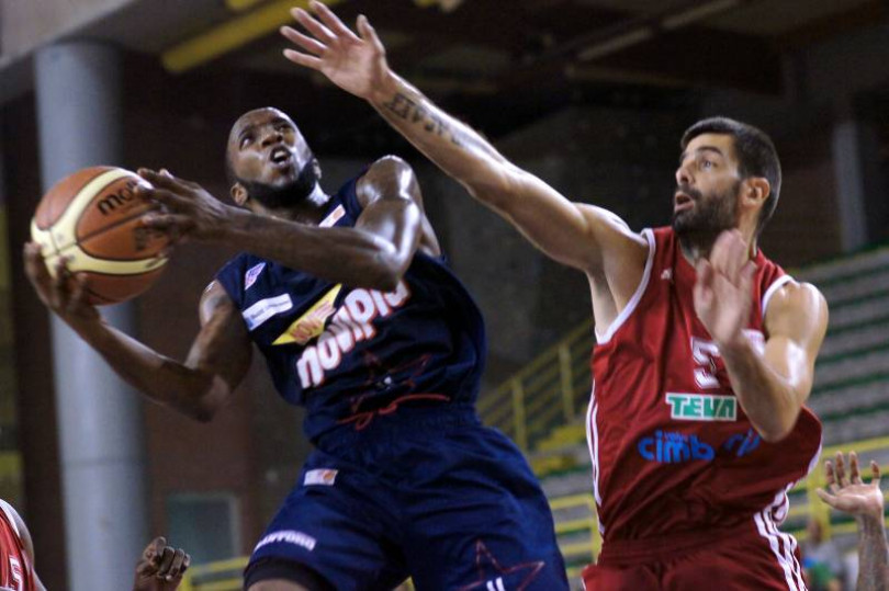 Una Novipiù garibaldina a testa alta nella amichevole con Varese: 73-76