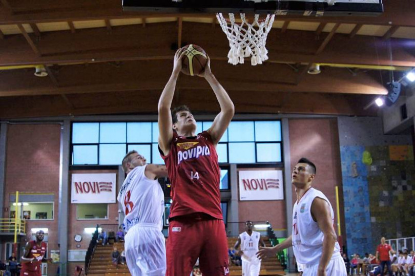 La Junior Novipiù supera nettamente gli svizzeri del SAM Massagno: 85-46