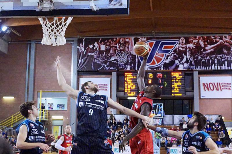 Semifinali di Coppa Italia: la JC Novipiù esce a testa altissima contro Scafati, sconfitta 67-69