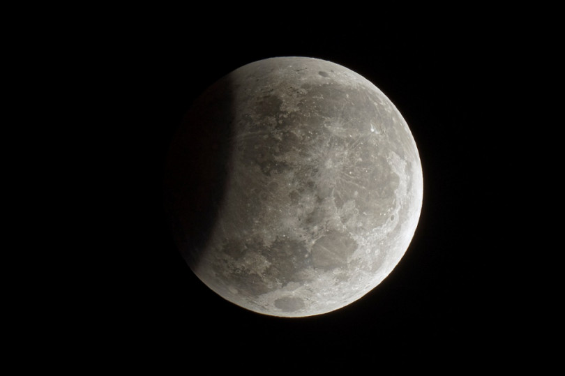 L’eclissi parziale di Luna a Casale