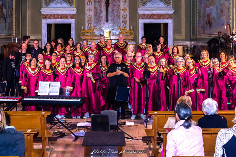 La chiesa di Sant'Antonio gremita per il gospel